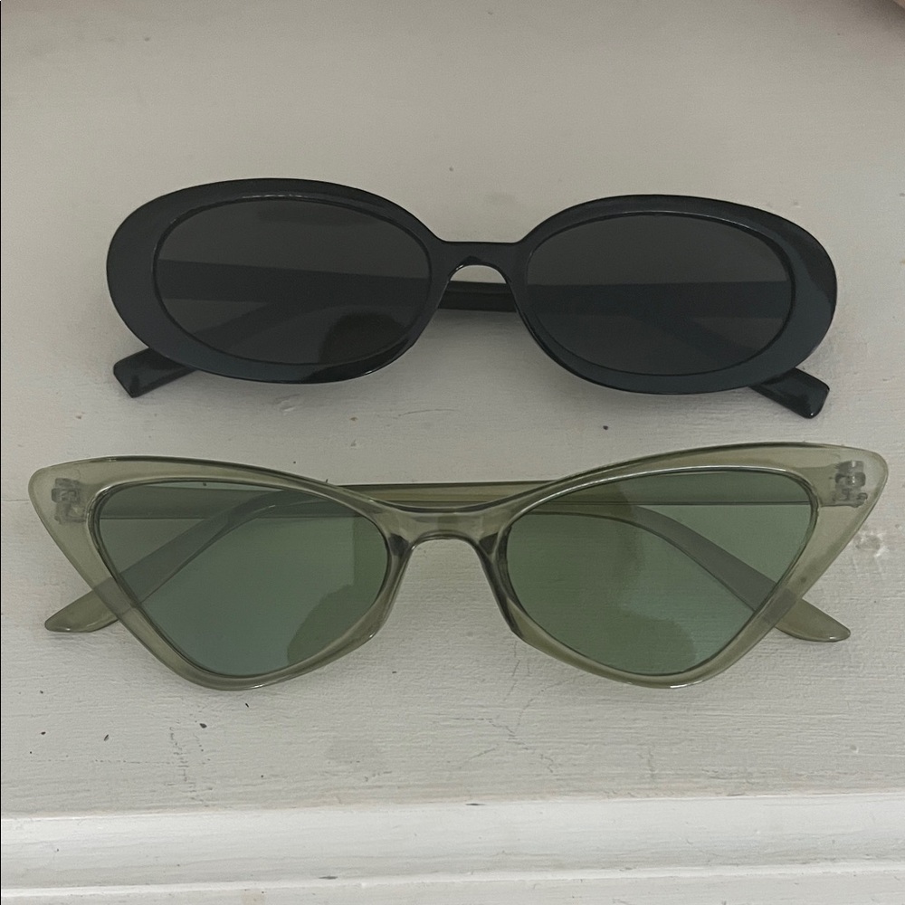 Chic Black and Green Cat-Eye Sunglasses